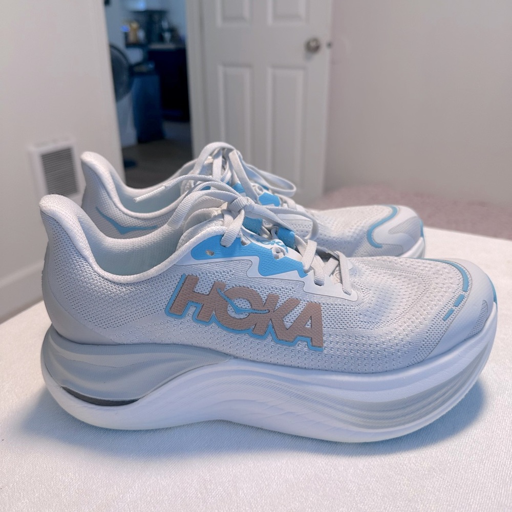 Hoka Skyward X Cosmic Grey/Rose Gold Shoes sz 9